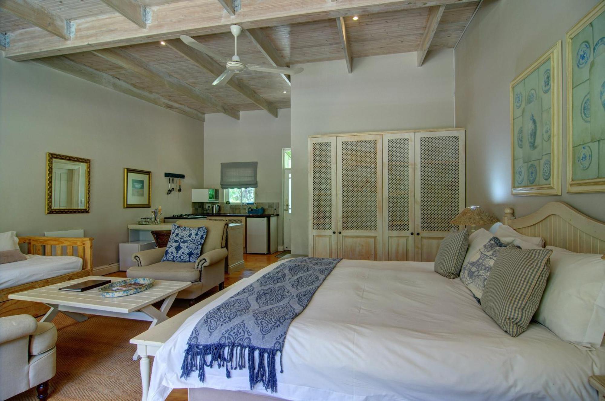 Blue Gum Country Estate Bed & Breakfast Papiesvlei Exterior photo